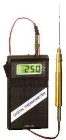 Hand Held (Portable) Digital Temperature Indicator
