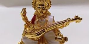 Saraswati Statue