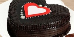 Gratifying Truffle Cake