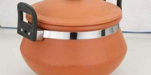 Clay Cooking Pot
