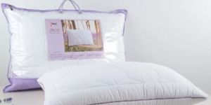 Konrad Pillow