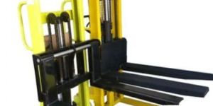 Manual Hydraulic Stacker