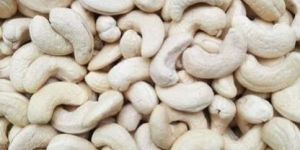 W320 Whole Cashew Nuts