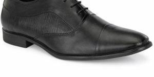 Towrco Black Derby Shoes