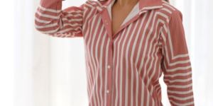White Spider Pattern Pink V Neck Popcorn Co-Ord Set