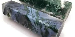 Moss Agate Tower Point