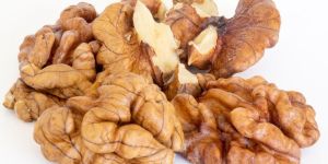 Walnut Kernels