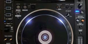 Pioneer DJ Mixer