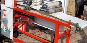 Semi Automatic Namkeen Mathri Making Machine