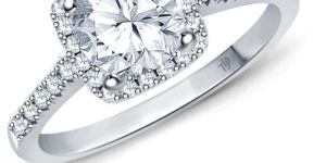 Square Halo Diamond Engagement Ring with Center Diamond