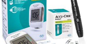 Accu-chek glucometer Instant S