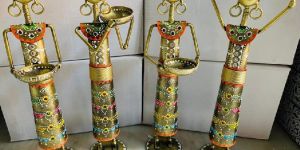 S4 Metal EMB Lady Farmer Table Decor