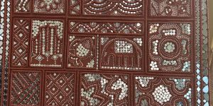 Lippan Wall Art 18 by 24 Inches Mud Brown