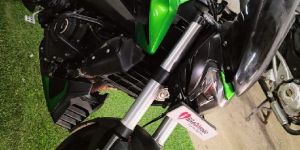 Dominor 400 Bajaj Motorcycle