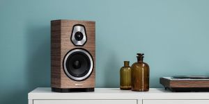 Bookshelf Speakers