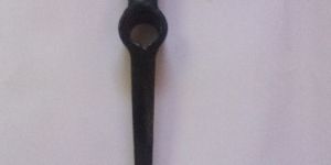 Iron Pickaxe (400 Gm)