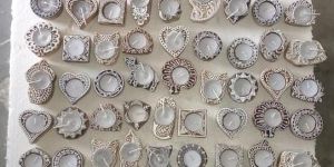 Wooden Antique Handicrafts