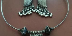 Silver Hasli Necklace Set