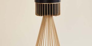 EI-0799 Iron Planter with Stand