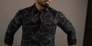 Classical Fit Black Triangle Shirt