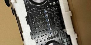 pioneer ddj-rz 4-channel dj controller