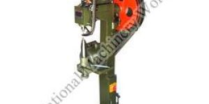 Auto Feeding Eyelet Punching Machine