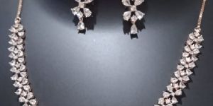 Beautiful Rose Gold Long Earrings Necklace Set