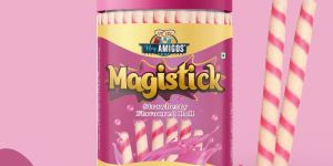 Strawberry Wafer Rolls