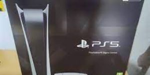 PlayStation 5 - Disc Console