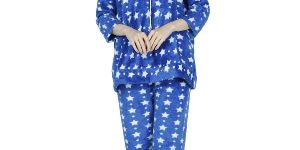 Ladies Star Printed Woolen Hoodie Night Suit