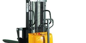 Fully Electric Stacker
