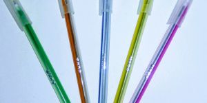 Plastic Use And Throw Ball Pen