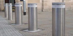 SS Road Blocking Bollard