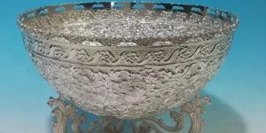 White Metal Bowl Set