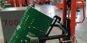 Manual Drum Lifter