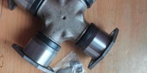 Universal Joint Cross