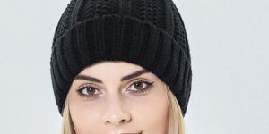 Fashion Women Winter Soft Warm Snow Proof Pom Cap for Women Woolen Beanie Cap