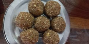 Gond Dryfruit Ladoos