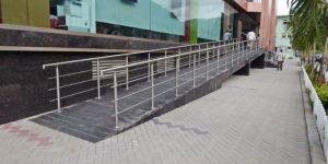 Ramp Hand Railing
