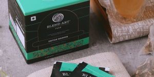 Detoxifying Kahwa Herbal Pyramid Green Tea Bags