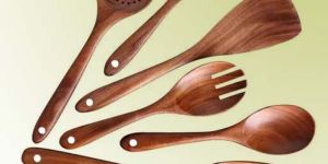 WOODEN SPATULAS SET OF 6