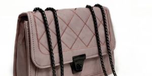 Gorgeous Look Box Bag