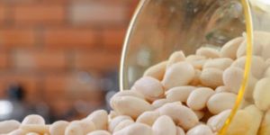 Blanched Whole Peanuts