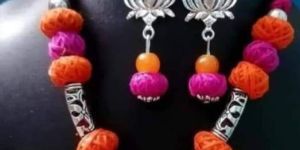 Silver Lotus Design Necklace Set