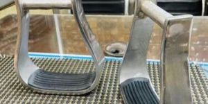 Horse Metal Stirrup Bar
