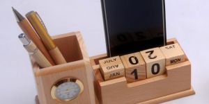 Wooden Pen Stand with Prepature Calender
