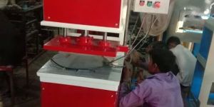 Hydraulic Slipper Sole Cutting Machine