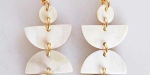 Ladies Buffalo Horn Earing