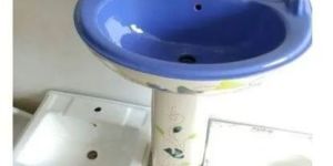 Ceramic Pedestal Wash Basin
