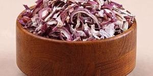 Dehydrated Red Onion Flakes